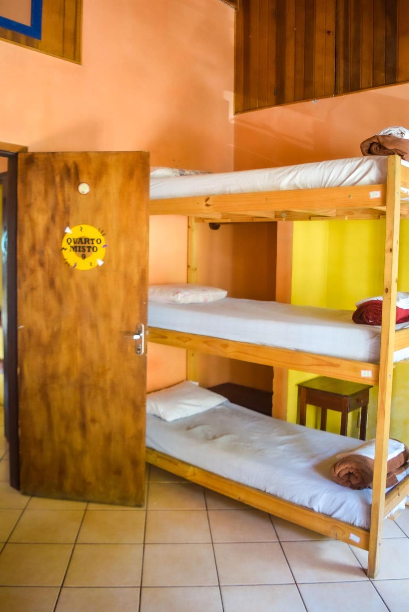 Leo'S Clan Beach Hostel Парати Экстерьер фото