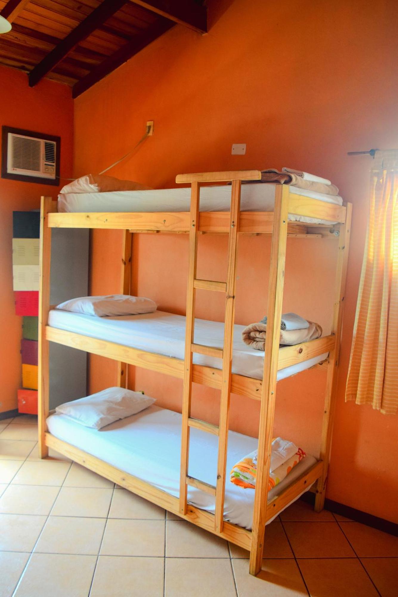 Leo'S Clan Beach Hostel Парати Экстерьер фото