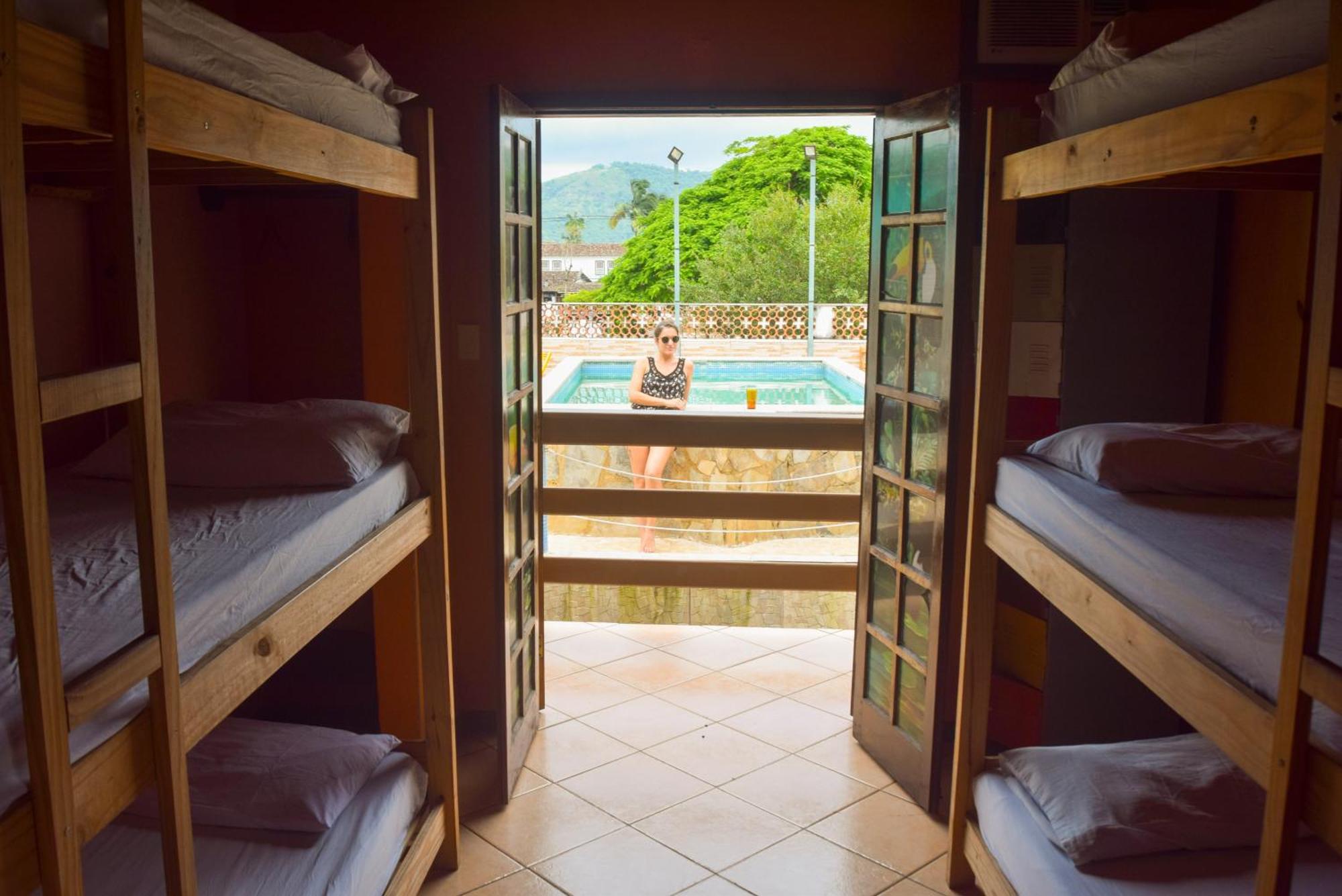 Leo'S Clan Beach Hostel Парати Экстерьер фото