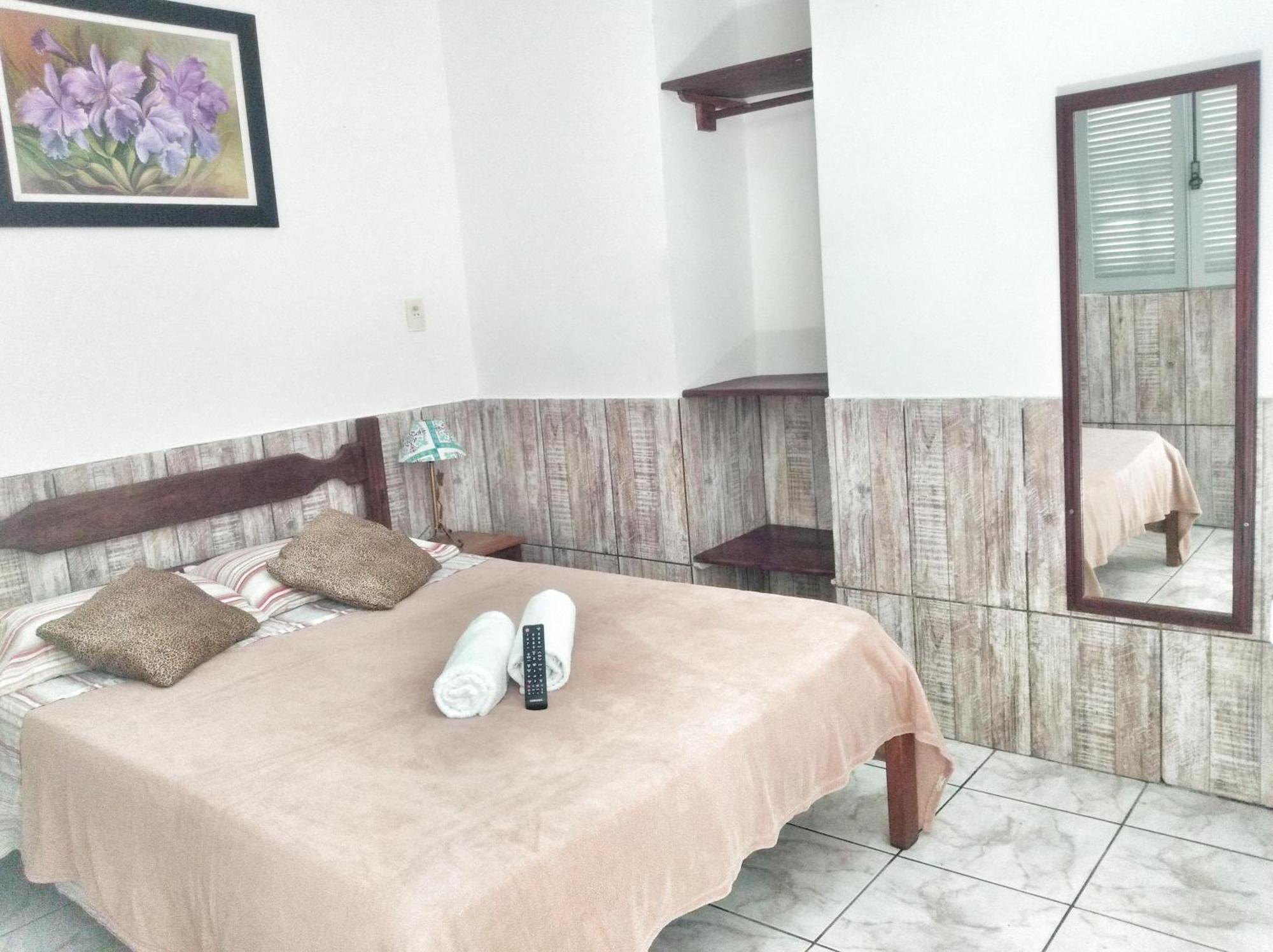 Leo'S Clan Beach Hostel Парати Экстерьер фото